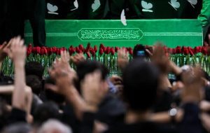 اقدام دولت عراق برای تسهیل حضور مردم در مراسم تشییع
