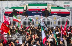 بدرقه امام خامنهای، هزینهی شیعه را برای دشمن «غیرقابل تصور» میکند بدرقه امام خامنهای، هزینهی شیعه را برای دشمن «غیرقابل تصور» میکند