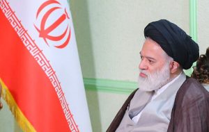 صبر برابر این مصیبت بزرگ، به معنای ادامه راه تا رسیدن به هدف نهایی است صبر برابر این مصیبت بزرگ، به معنای ادامه راه تا رسیدن به هدف نهایی است