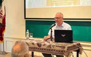 پرفسور کوکلبرگ: هوش مصنوعی پایههای معرفتی را فرسوده میکند پرفسور کوکلبرگ: هوش مصنوعی پایههای معرفتی را فرسوده میکند