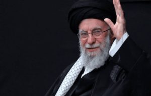 پویش ختم قرآن به یاد رهبر شهید پویش ختم قرآن به یاد رهبر شهید