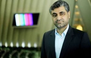 دولت واگذاری مدیریت سهام عدالت به مردم را پیگیری و اجرایی کند