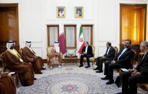 دیدار وزیرخارجه قطر با عراقچی