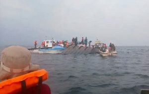 شمار قربانیان واژگونی شناور در زیمبابوه به ۸۴ نفر رسید