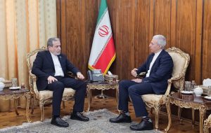 دیدار سرکنسول ایران در گوانجو با عراقچی دیدار سرکنسول ایران در گوانجو با عراقچی