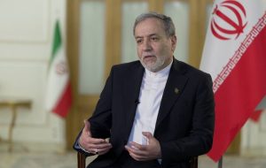عراقچی: مهمترین هدف ما در نیویورک دفاع از حقانیت مردم ایران است عراقچی: مهمترین هدف ما در نیویورک دفاع از حقانیت مردم ایران است
