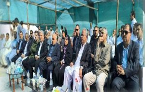 وزیر راه ۲۸۱ کیلومتر بزرگراه و راه اصلی را در سیستان و بلوچستان افتتاح کرد وزیر راه ۲۸۱ کیلومتر بزرگراه و راه اصلی را در سیستان و بلوچستان افتتاح کرد